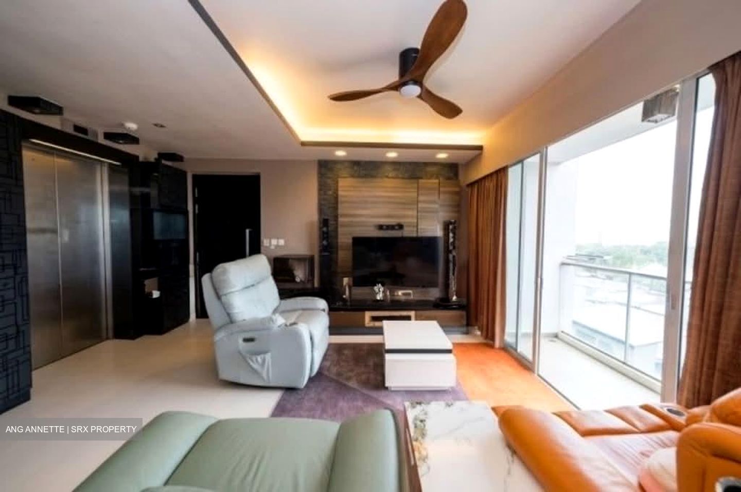 Esta Ruby (D14), Apartment #561641041